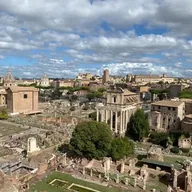Cover art of Understanding Rome, presented by Agnes Crawford